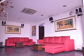 Hotel Saurabh Candy By Peppermint