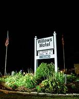 Willows Motel Williamstown
