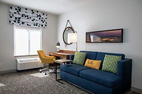 Hampton Inn & Suites Los Angeles/Sherman Oaks