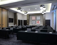 Hampton Inn & Suites Los Angeles/Sherman Oaks