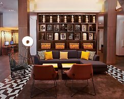 Hampton Inn & Suites Los Angeles/Sherman Oaks