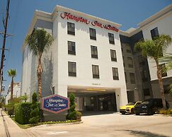 Hampton Inn & Suites Los Angeles/Sherman Oaks
