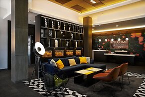 Hampton Inn & Suites Los Angeles/Sherman Oaks