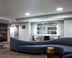 Hampton Inn & Suites Los Angeles/Sherman Oaks