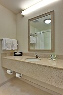 Holiday Inn & Suites Bakersfield by IHG