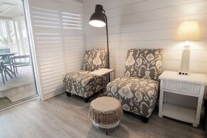 The Oceanfront Litchfield Inn