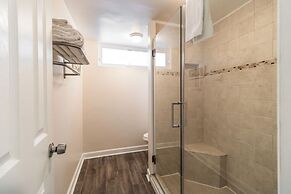 The Oceanfront Litchfield Inn