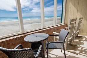 The Oceanfront Litchfield Inn