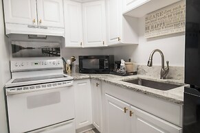 The Oceanfront Litchfield Inn