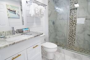 The Oceanfront Litchfield Inn