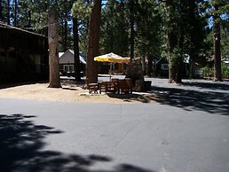 Black Forest Lodge And Cabins