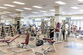 Carriage House Hotel