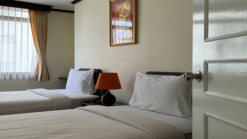 Yellow Ribbon Hills, Boutique Suites