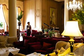 Luton Hoo Hotel, Golf And Spa