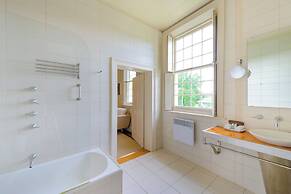 The Woodbridge Waterfront Rooms.