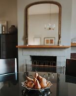 The Woodbridge Waterfront Rooms.