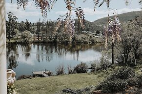 The Woodbridge Waterfront Rooms.