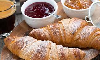 The Woodbridge Waterfront Rooms.