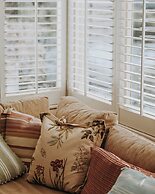 The Woodbridge Waterfront Rooms.