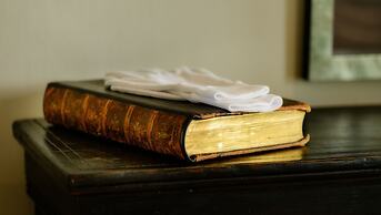 The Woodbridge Waterfront Rooms.