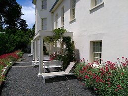 The Woodbridge Waterfront Rooms.