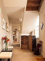 The Woodbridge Waterfront Rooms.