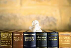 Hotel Romance Malesherbes by Patrick Hayat