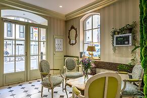 Hotel Romance Malesherbes by Patrick Hayat