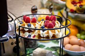 Hotel Romance Malesherbes by Patrick Hayat