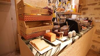 Hotel Romance Malesherbes by Patrick Hayat