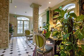 Hotel Romance Malesherbes by Patrick Hayat