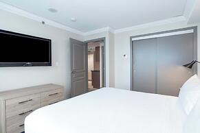 Sandman Signature Toronto Airport Hotel