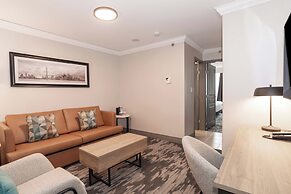 Sandman Signature Toronto Airport Hotel