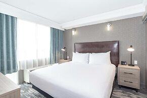 Sandman Signature Toronto Airport Hotel