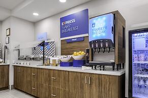 Holiday Inn Express Hotel & Suites Macon-West, an IHG Hotel