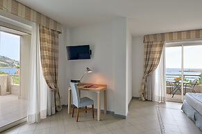 Aregai Marina Hotel & Residence