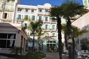 Hôtel Vacances Bleues Le Balmoral