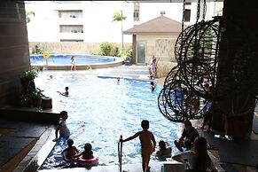 Crown Regency Hotel and Towers