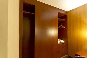 Crown Regency Hotel and Towers