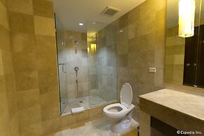 Crown Regency Hotel and Towers