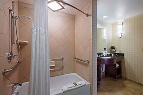 DoubleTree Suites by Hilton Bentonville