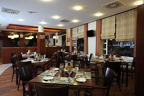 Famulus Hotel