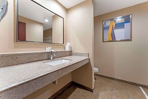 Comfort Suites Monaca