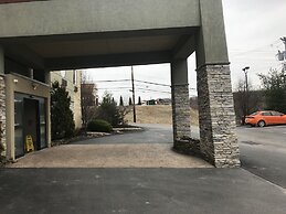 Comfort Suites Monaca