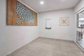 Microtel Inn & Suites by Wyndham Houma