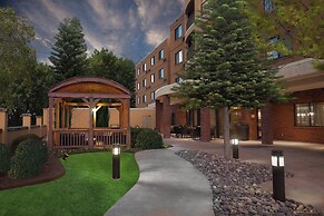 Courtyard by Marriott Fayetteville