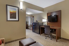 Comfort Suites North