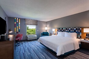 Hampton Inn & Suites Herndon-Reston