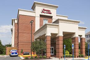 Hampton Inn & Suites Herndon-Reston