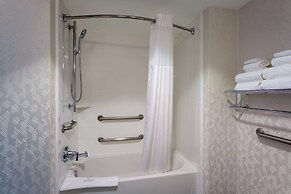 Hampton Inn & Suites Herndon-Reston